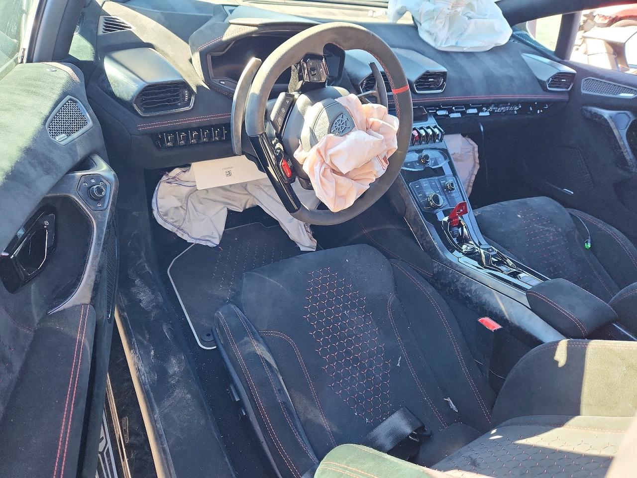2018 Lamborghini All models VIN ZHWUD4ZFXJLA08220 photo 8