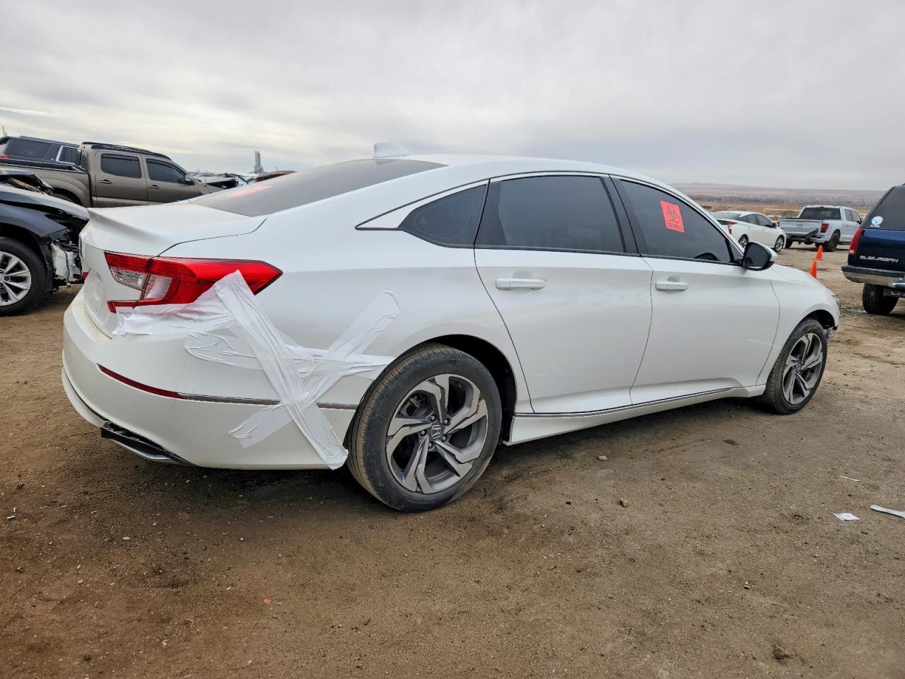 2018 Honda Accord VIN 1HGCV1F43JA143262 photo 3