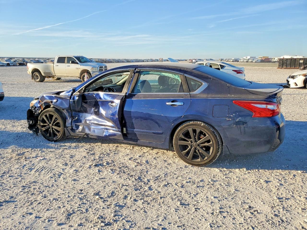 2016 Niss Altima VIN 1N4AL3AP2GC210784 photo 2