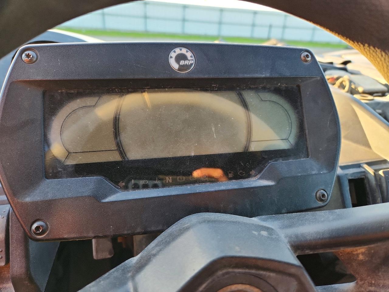 2025 Can-Am Maverick x VIN 3JBVNAV28SE001000 photo 8