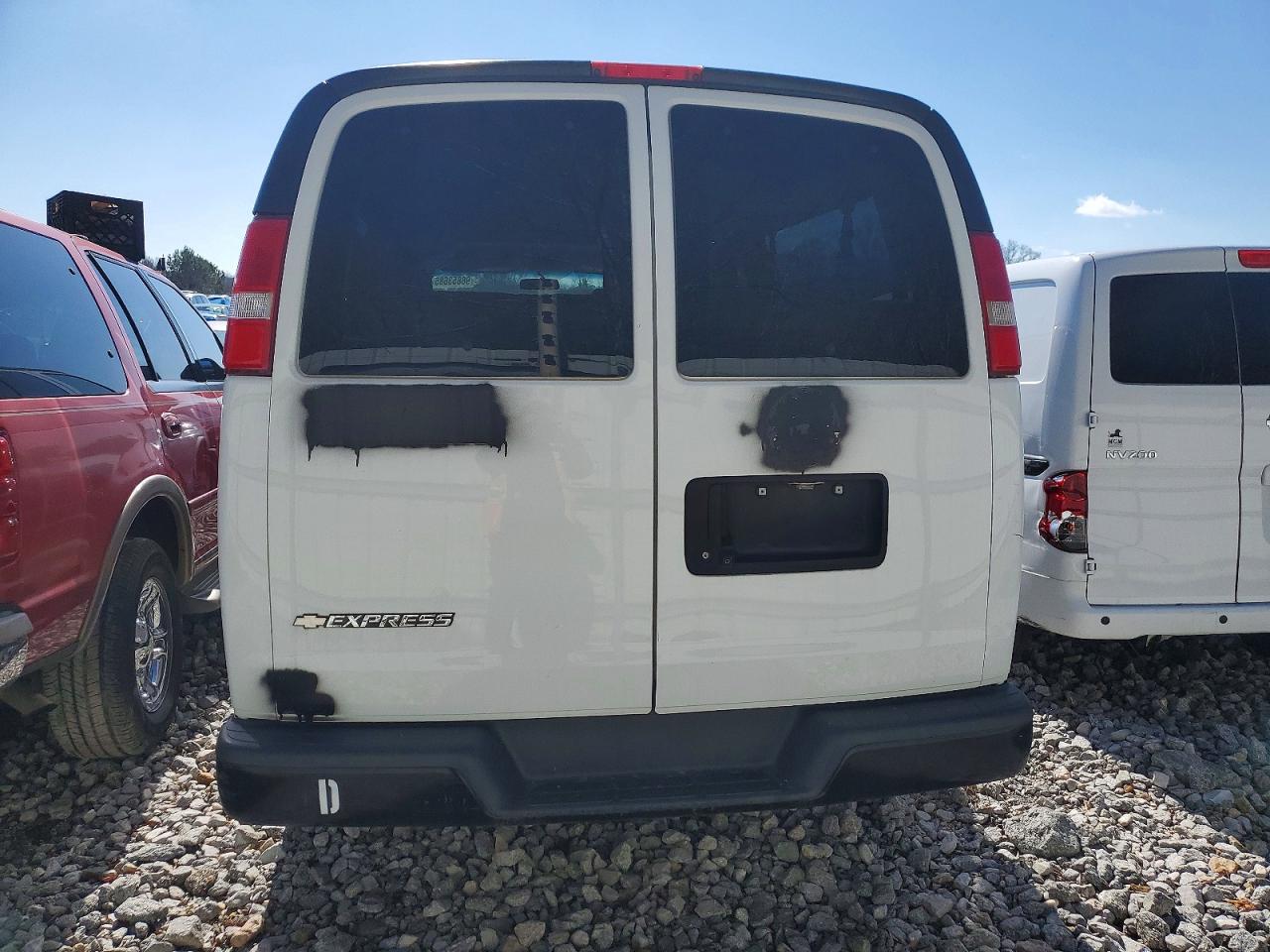 2019 Chevrolet Express VIN 1GAZGNFP5K1311577 photo 6