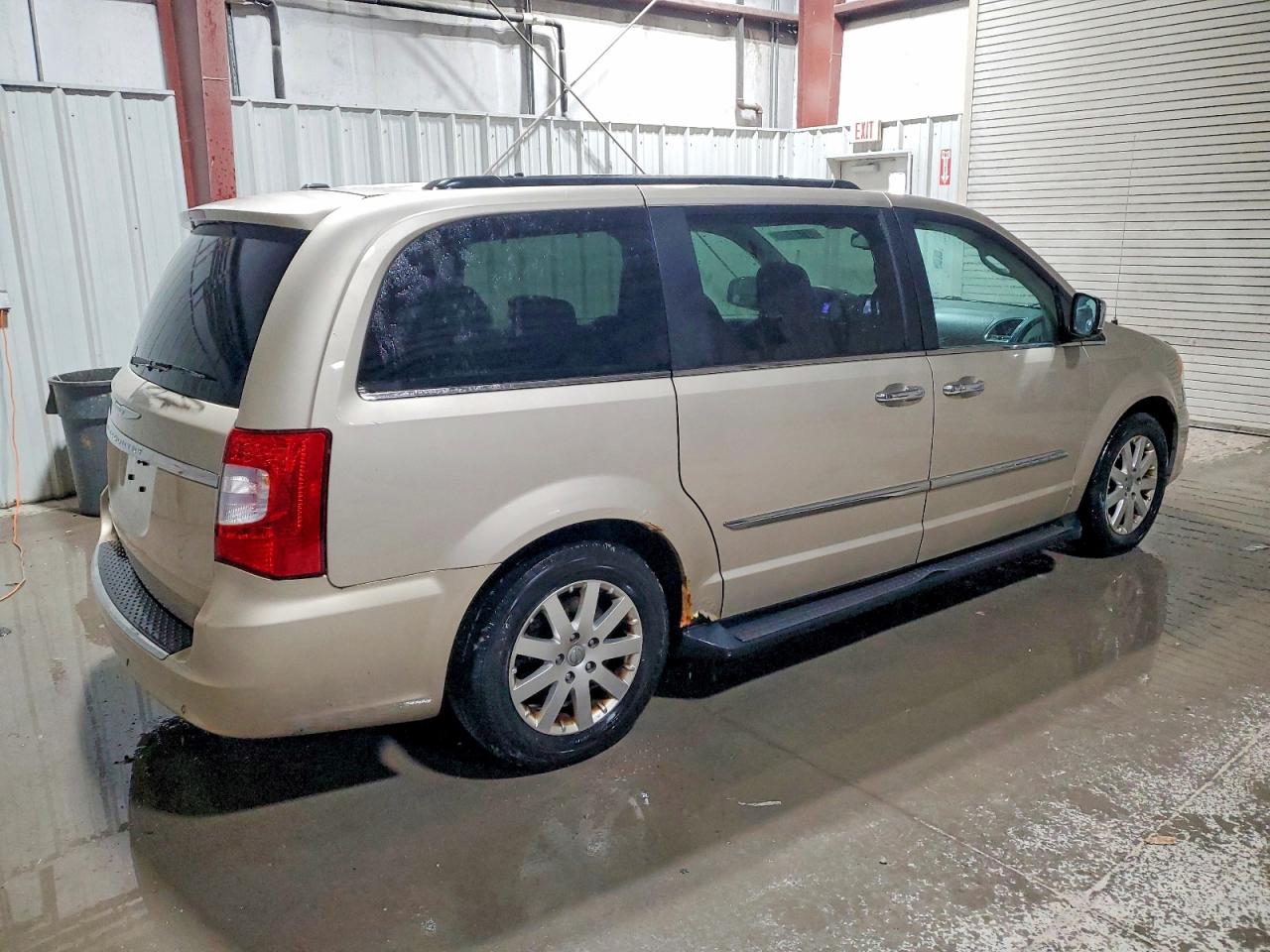 2012 Chrysler Minivan VIN 2C4RC1CG1CR287467 photo 3