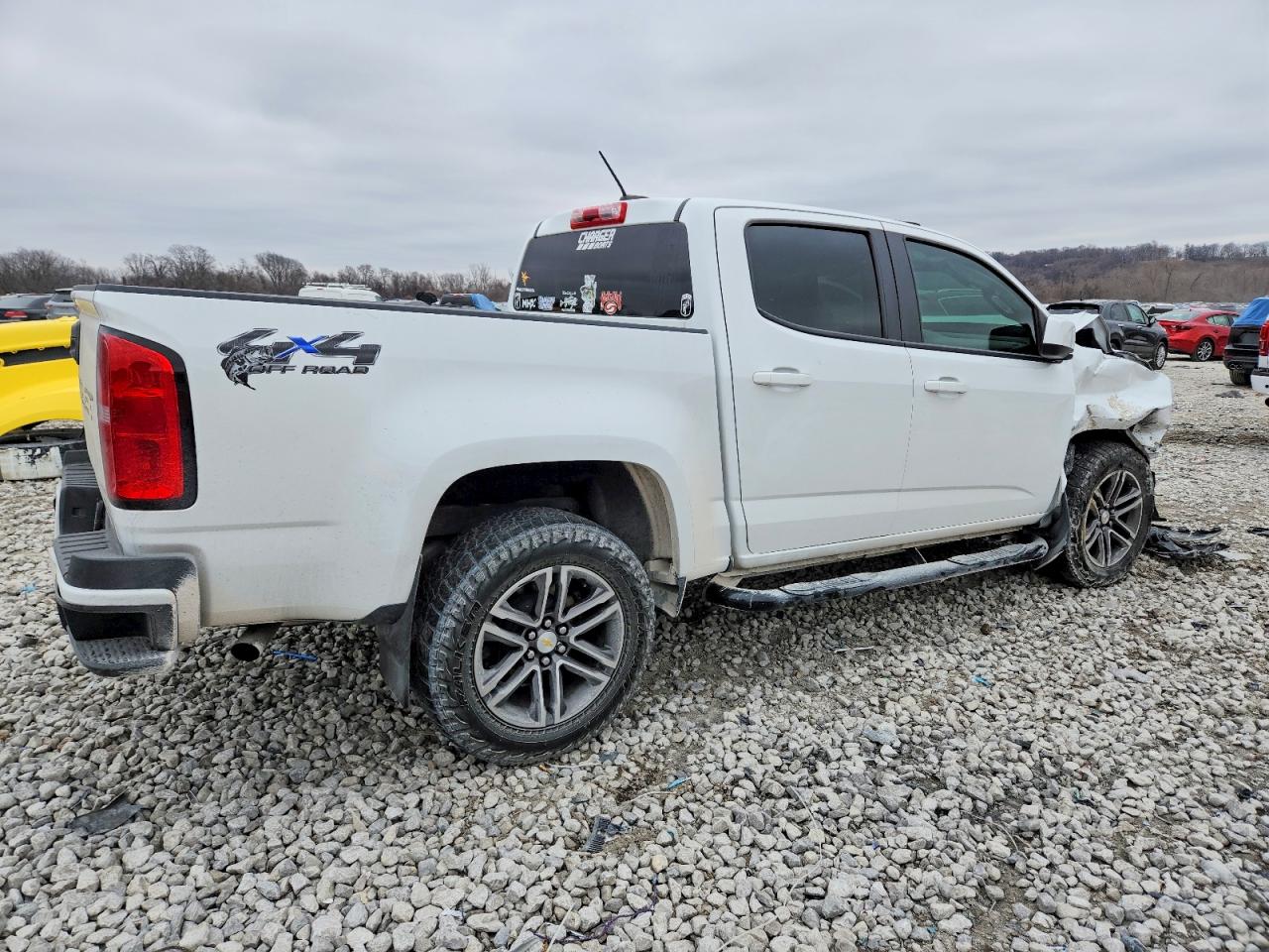 2021 Chevrolet Colorado VIN 1GCGTBEN5M1107728 photo 3