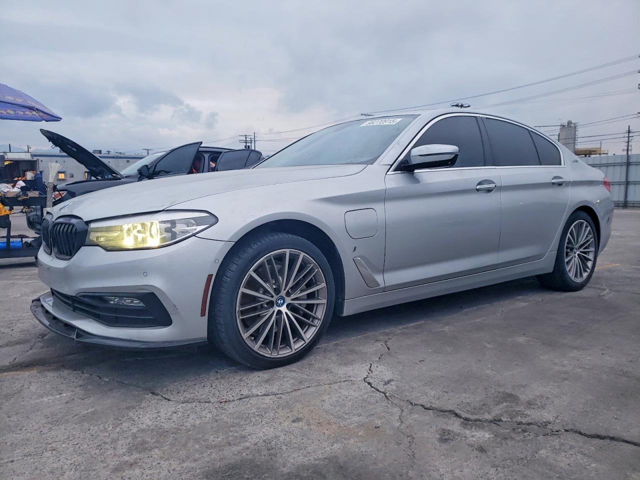 2018 BMW 5 series VIN WBAJA9C51JB033458 photo 1