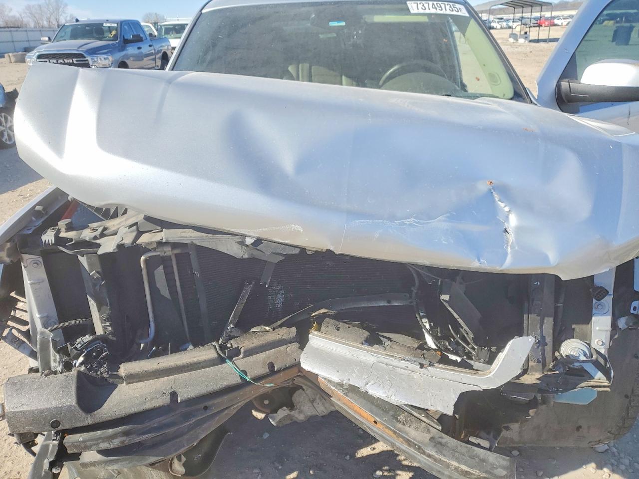 2012 Chev Tahoe VIN 1GNSCBE00CR141212 photo 12