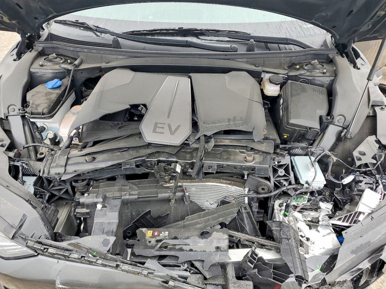 2024 KIA Ev6 VIN KNDC34LA1R5618752 photo 12