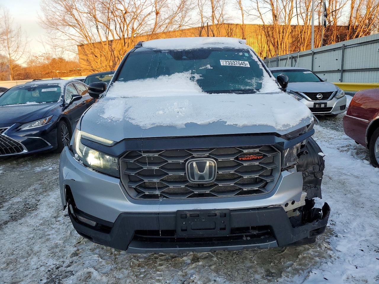 2023 Honda Passport VIN 5FNYF8H66PB002467 photo 5