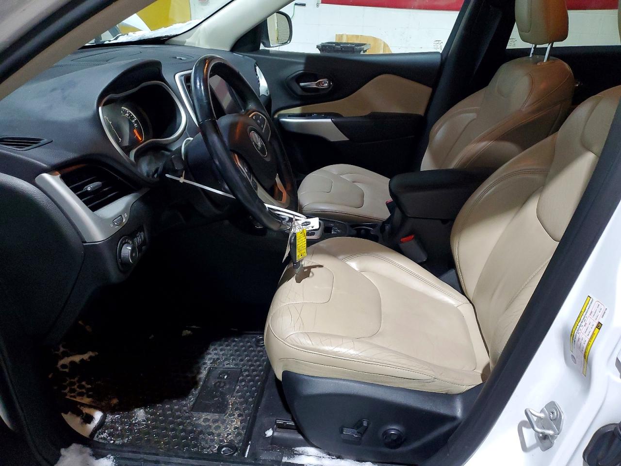 2017 Jeep Grand cher VIN 1C4PJMCB0HW588748 photo 7