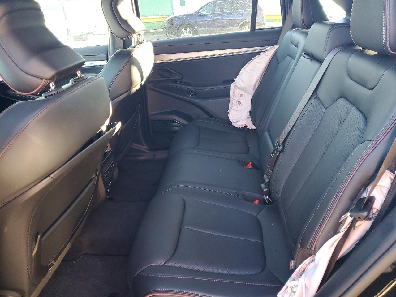 2024 Jeep Wagoneer VIN 3C4RJNAK3RT178955 photo 11