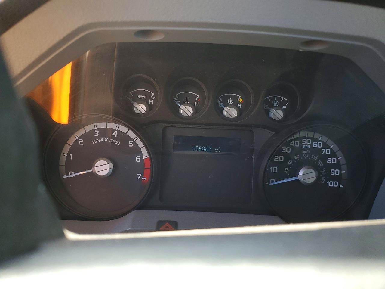 2016 Ford F250 VIN 1FTBF2A66GEB53002 photo 9
