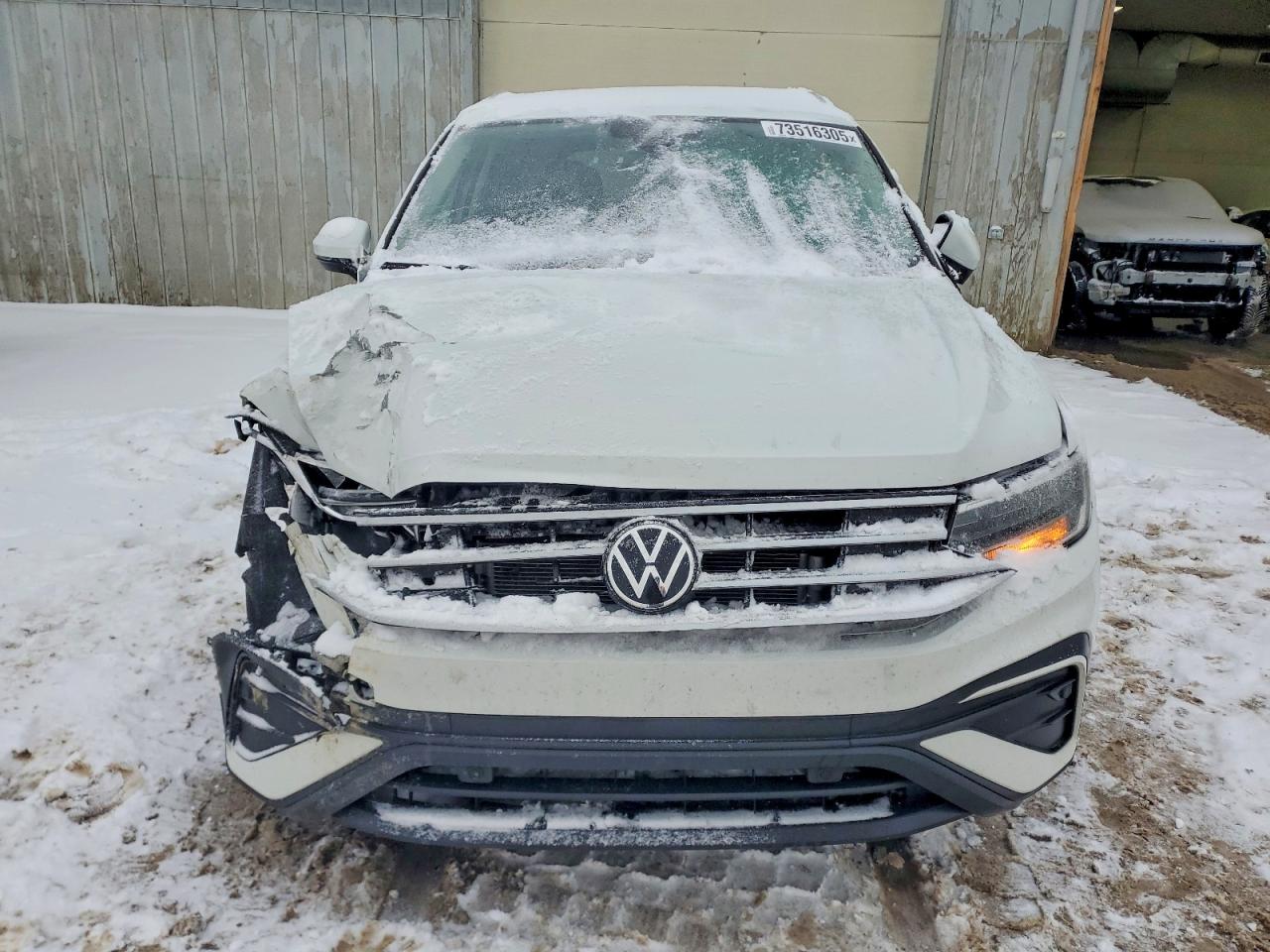 2024 Volkswagen Tiguan VIN 3VV2B7AX7RM005103 photo 5