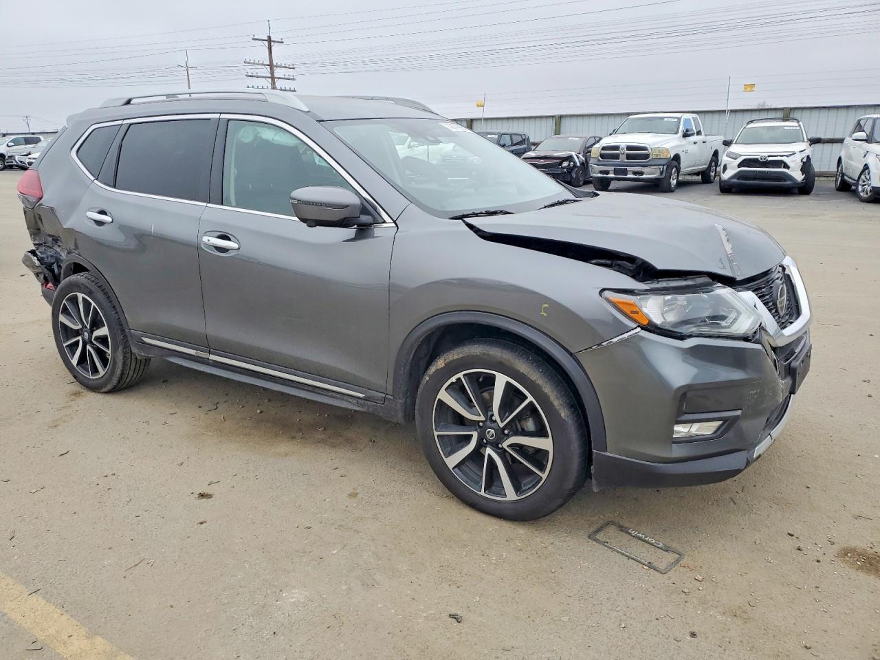2019 NISS Rogue VIN 5N1AT2MV6KC704519 photo 4