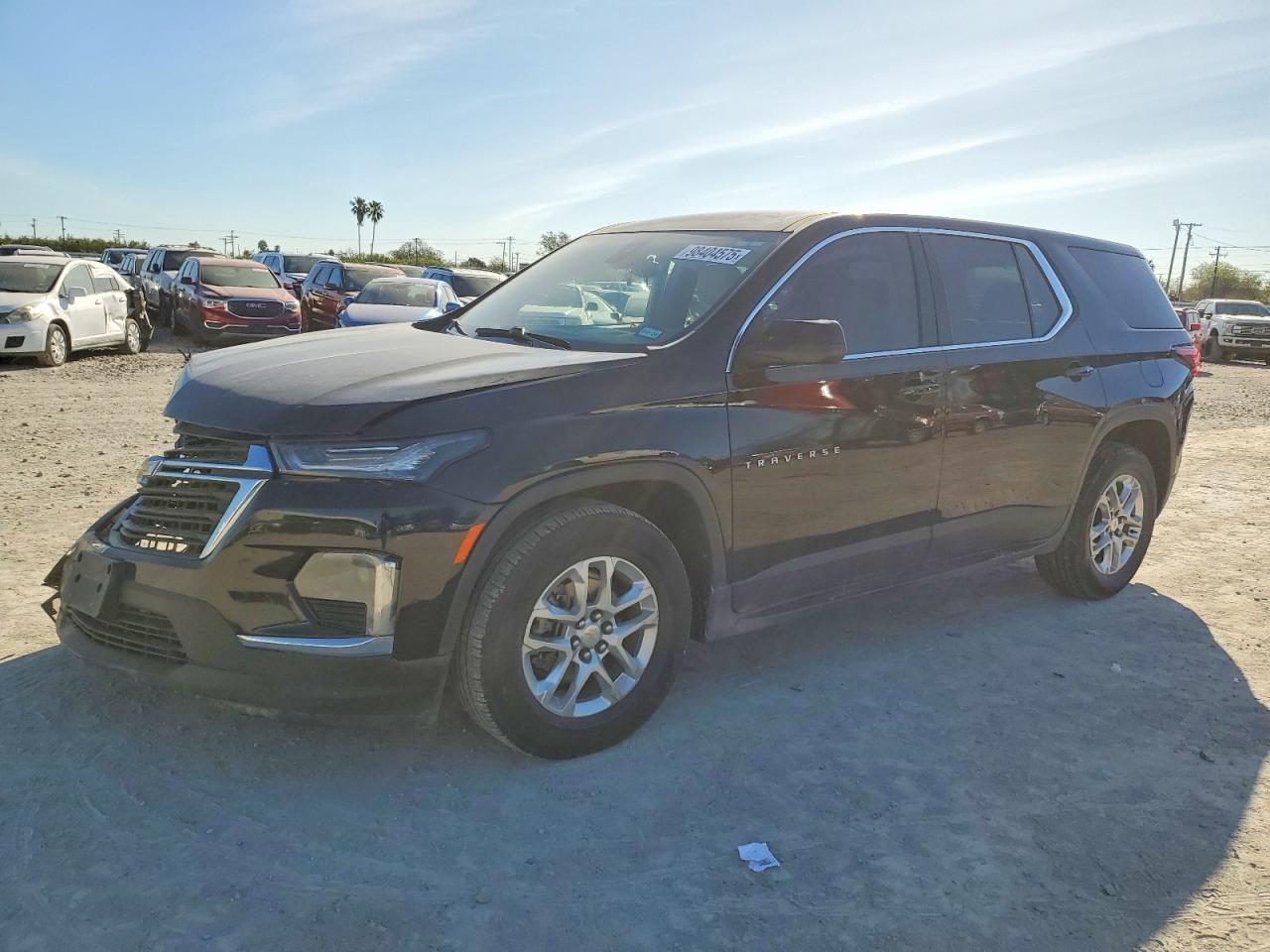 2022 Chevrolet Traverse VIN 1GNERFKW5NJ155376 photo 1