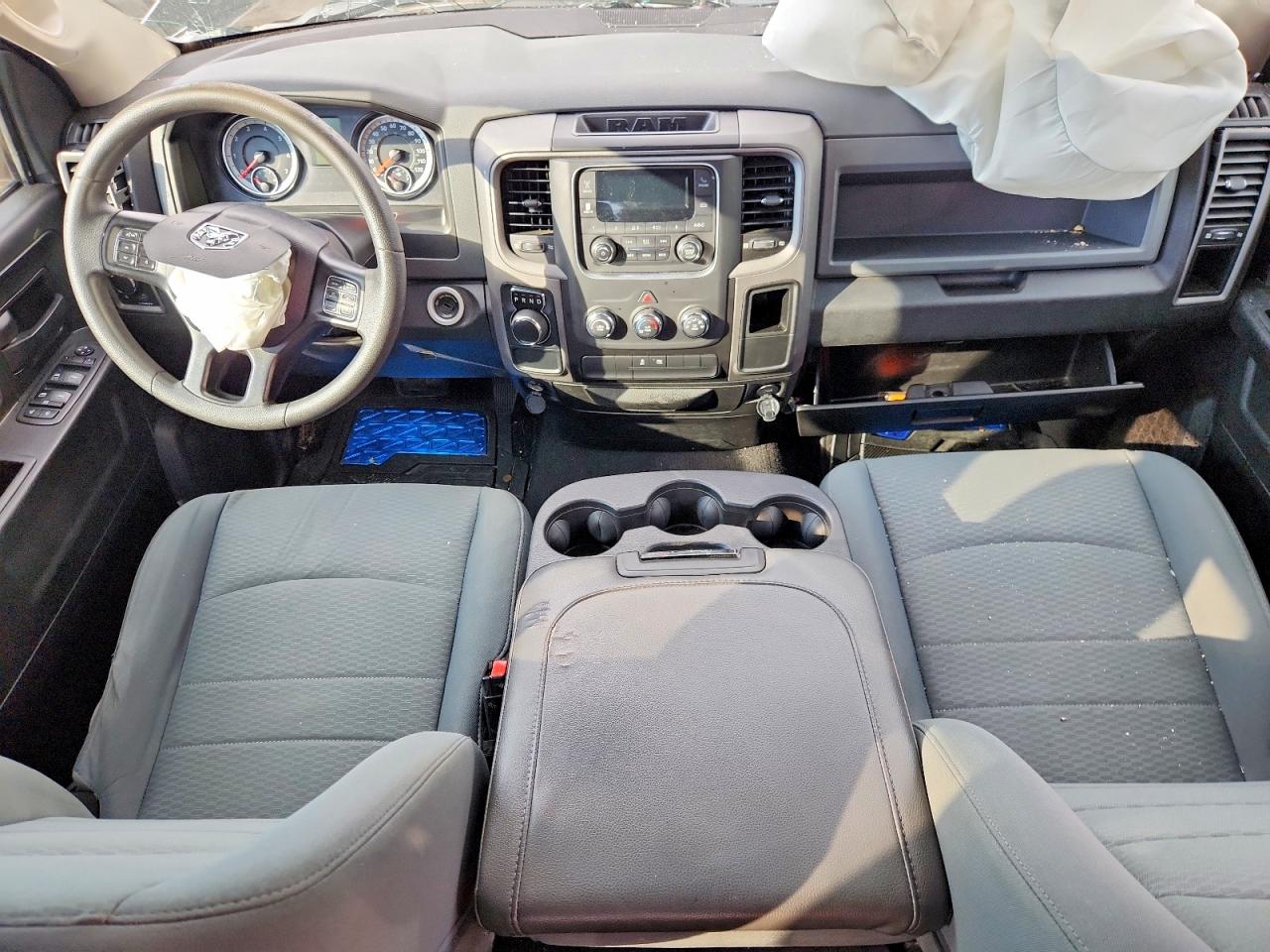 2019 Ram 1500 VIN 1C6RR6FG9KS629274 photo 8
