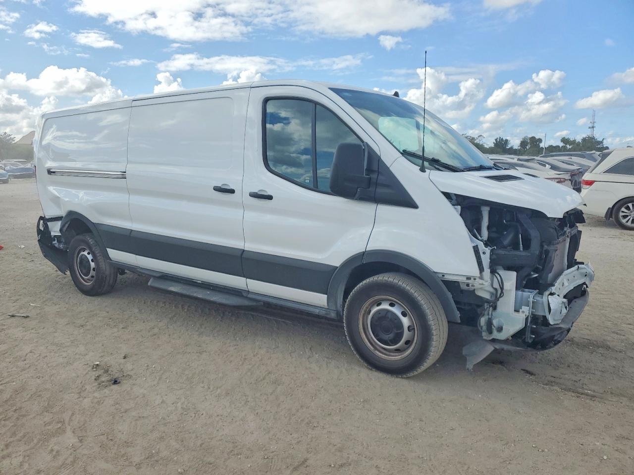 2025 Ford Transit VIN 1FTBR1Y89SKA07406 photo 4