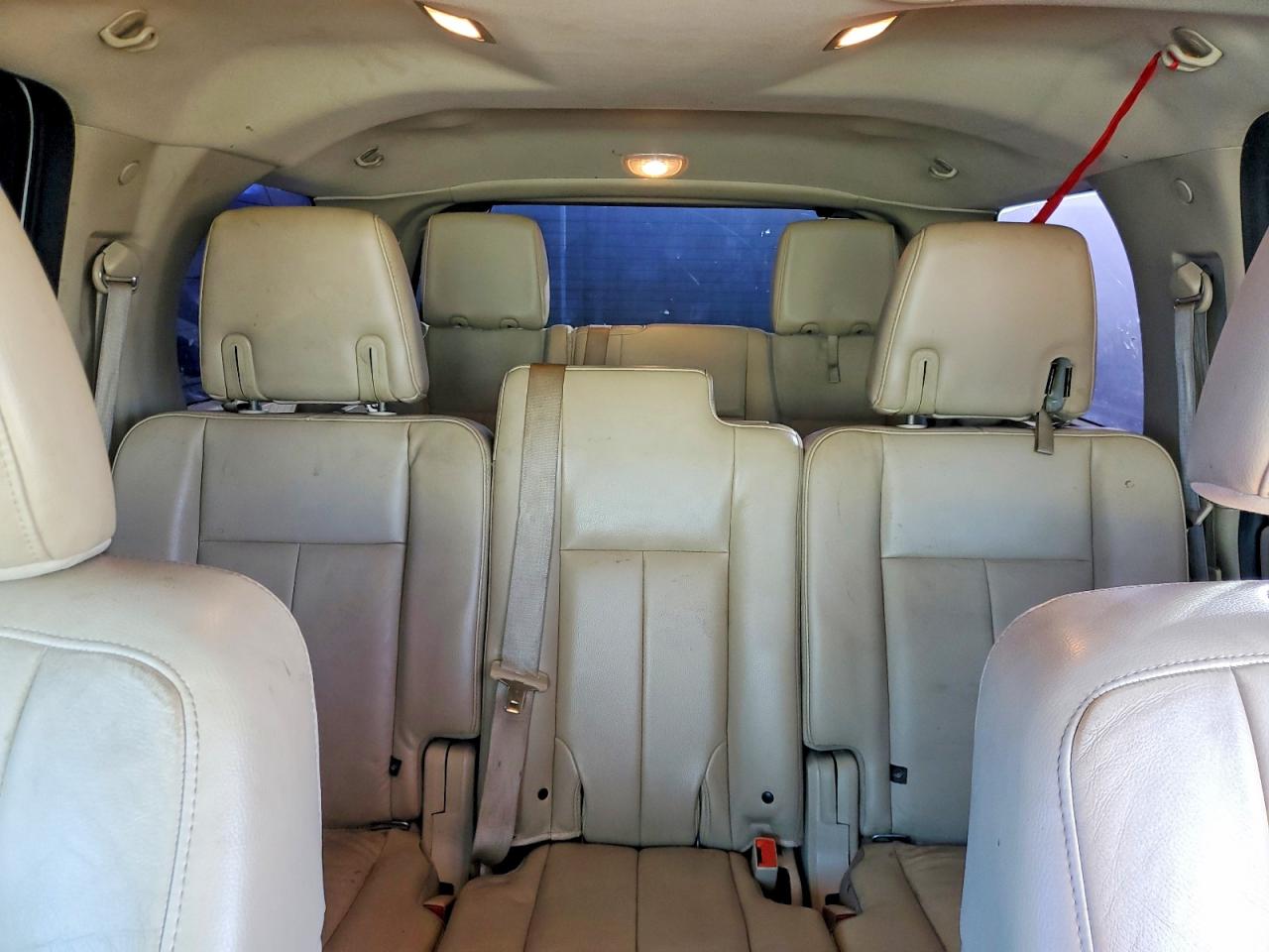 2015 Ford Expedition VIN 1FMJU1HT1FEF18896 photo 10