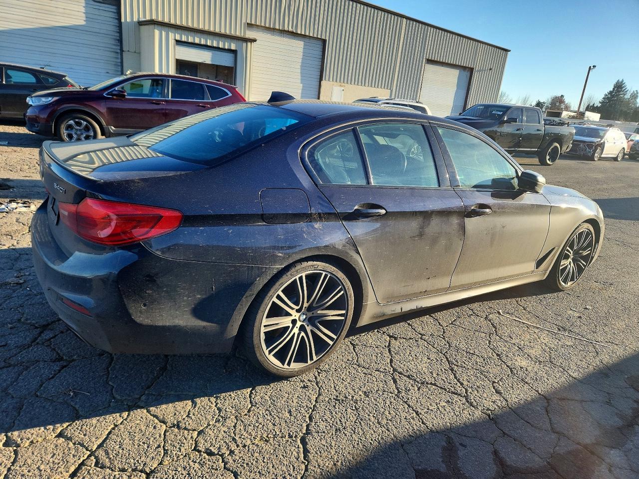 2019 BMW 5 series VIN WBAJE5C55KWW40776 photo 3