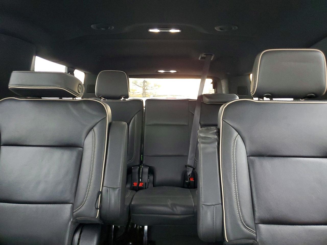 2023 Chevrolet Suburban VIN 1GNSKFKD4PR278998 photo 10