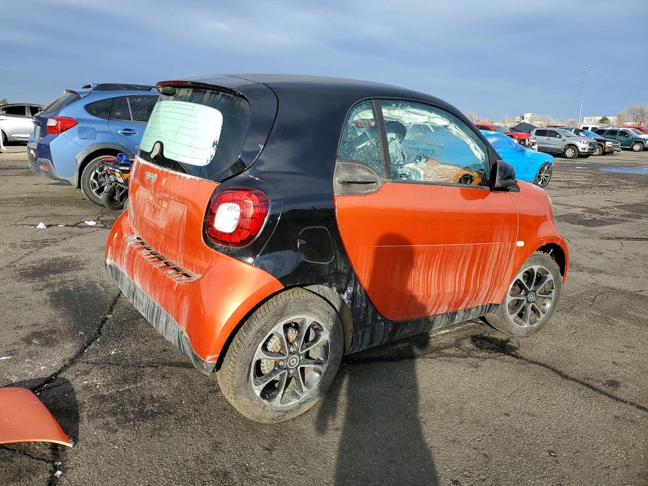 2016 SMART Fortwo VIN WMEFJ5DA1GK068671 photo 3