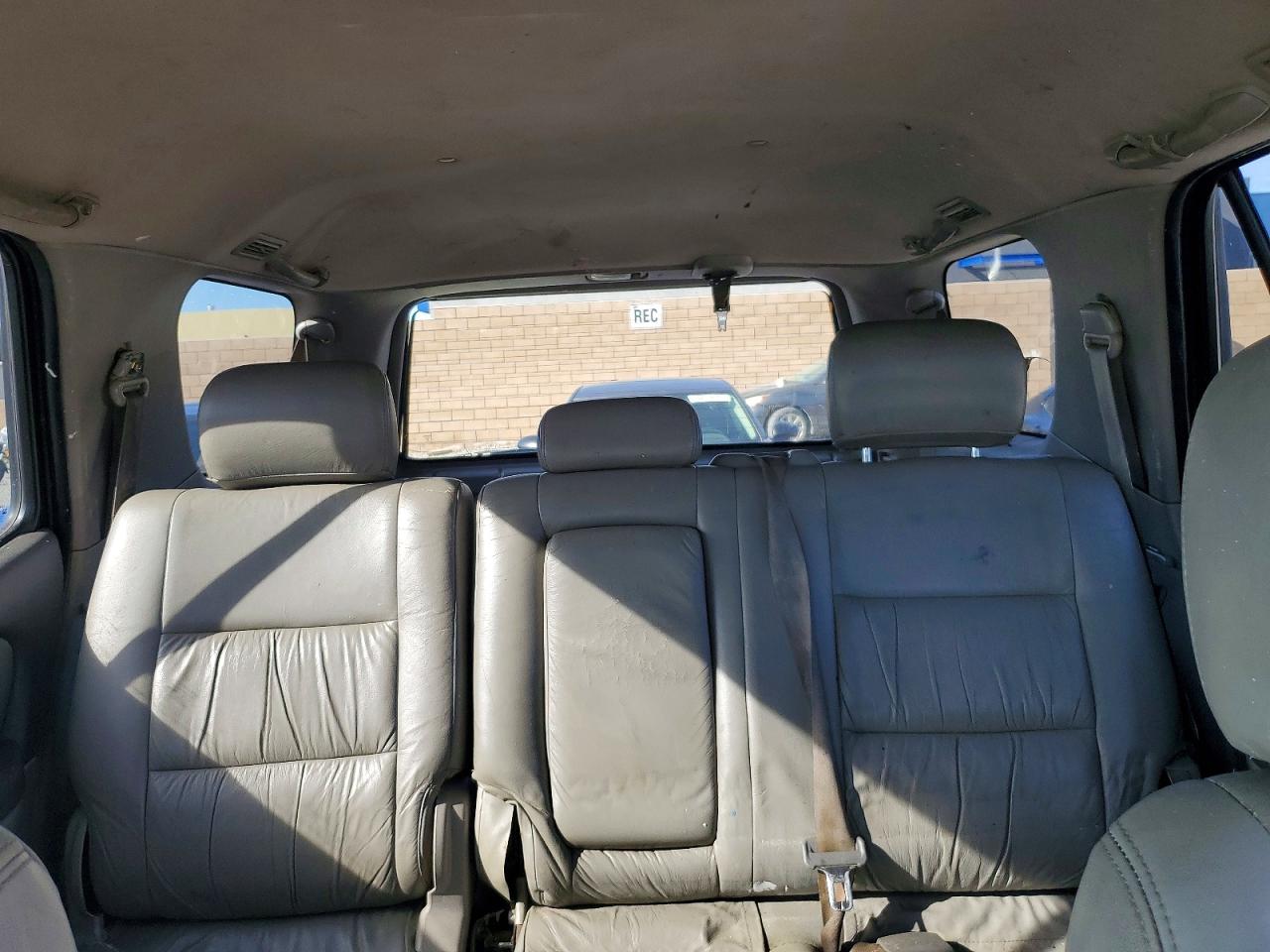 2003 Toyota Sequoia VIN 5TDZT34A93S153612 photo 10