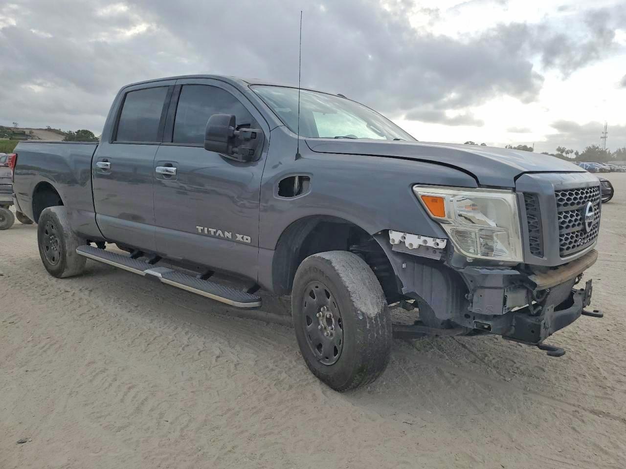 2016 Nissan TITAN VIN 1N6BA1F14GN517646 photo 4