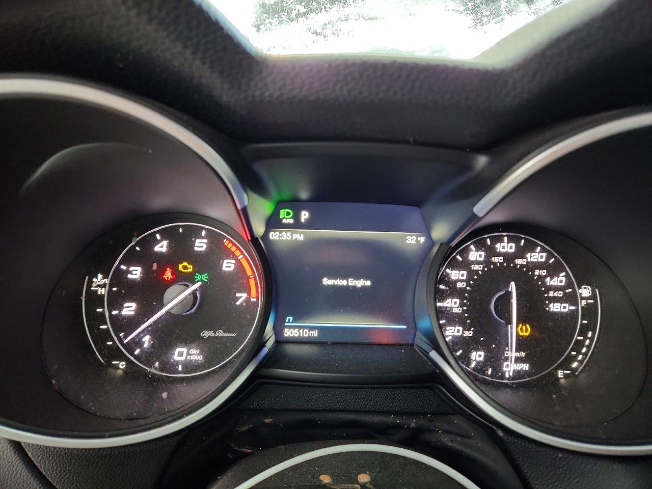 2023 Alfa Stelvio VIN ZASPAKBN9P7D51045 photo 9