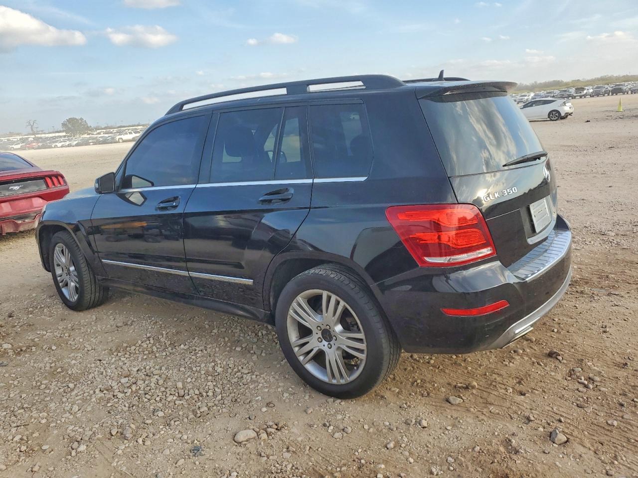 2014 Mercedes-Benz Glk-class VIN WDCGG5HB9EG156222 photo 2