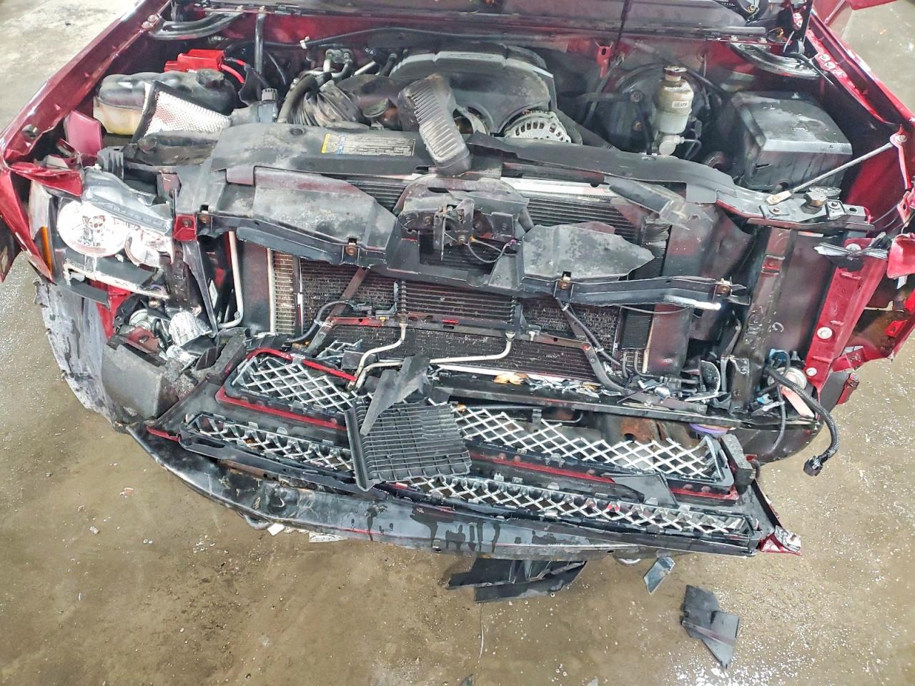 2010 Chevrolet Tahoe VIN 1GNUKBE08AR188657 photo 12