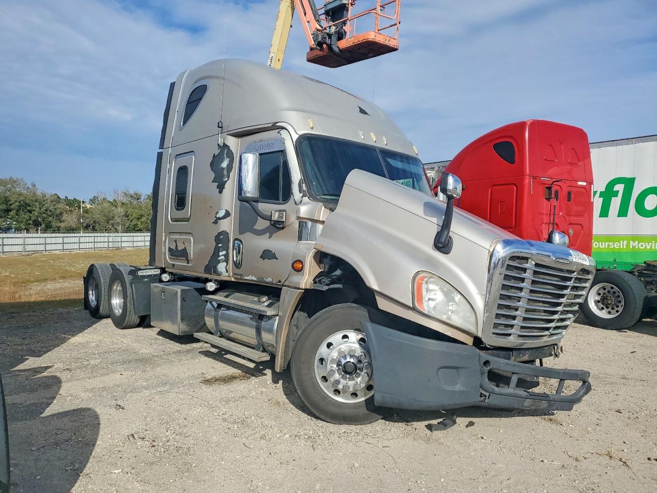 2009 FREIGHTLINER All models VIN 1FUJGLDR29LAL8539 photo 1