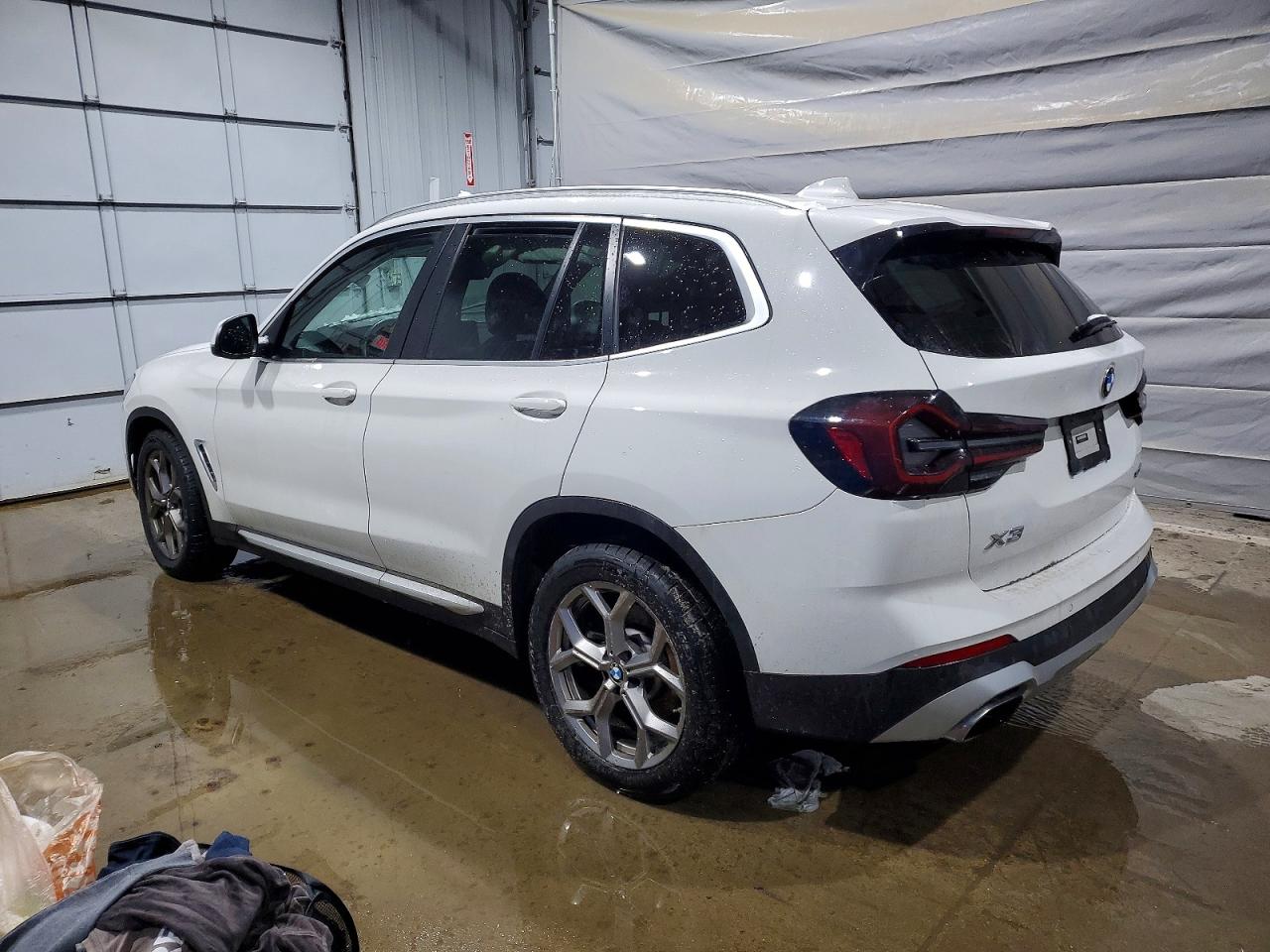 2022 BMW X3 VIN 5UX53DP07N9K02555 photo 2