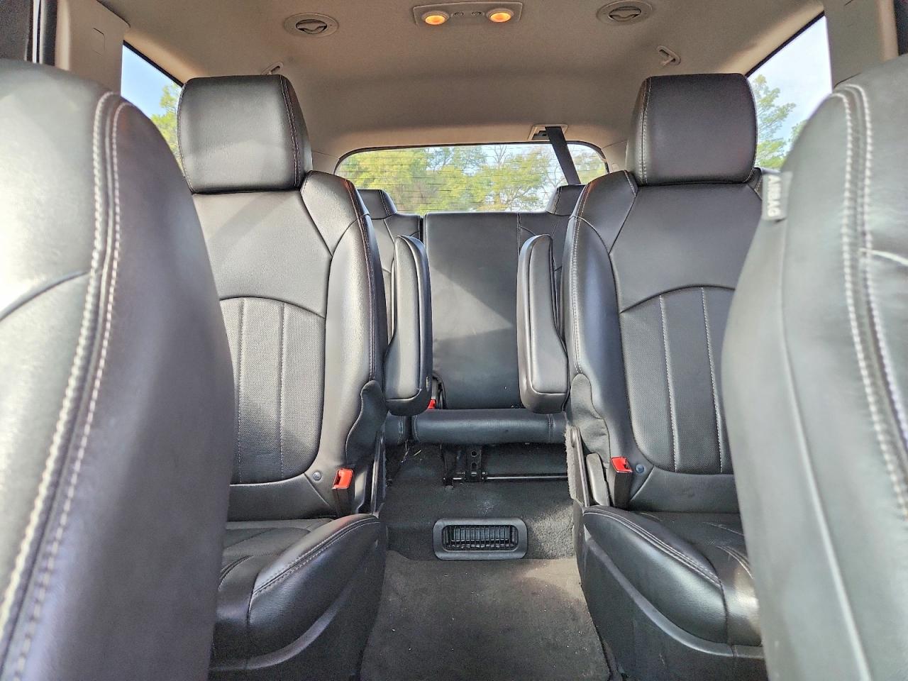 2017 Enclave VIN 5GAKRBKD1HJ216201 photo 10