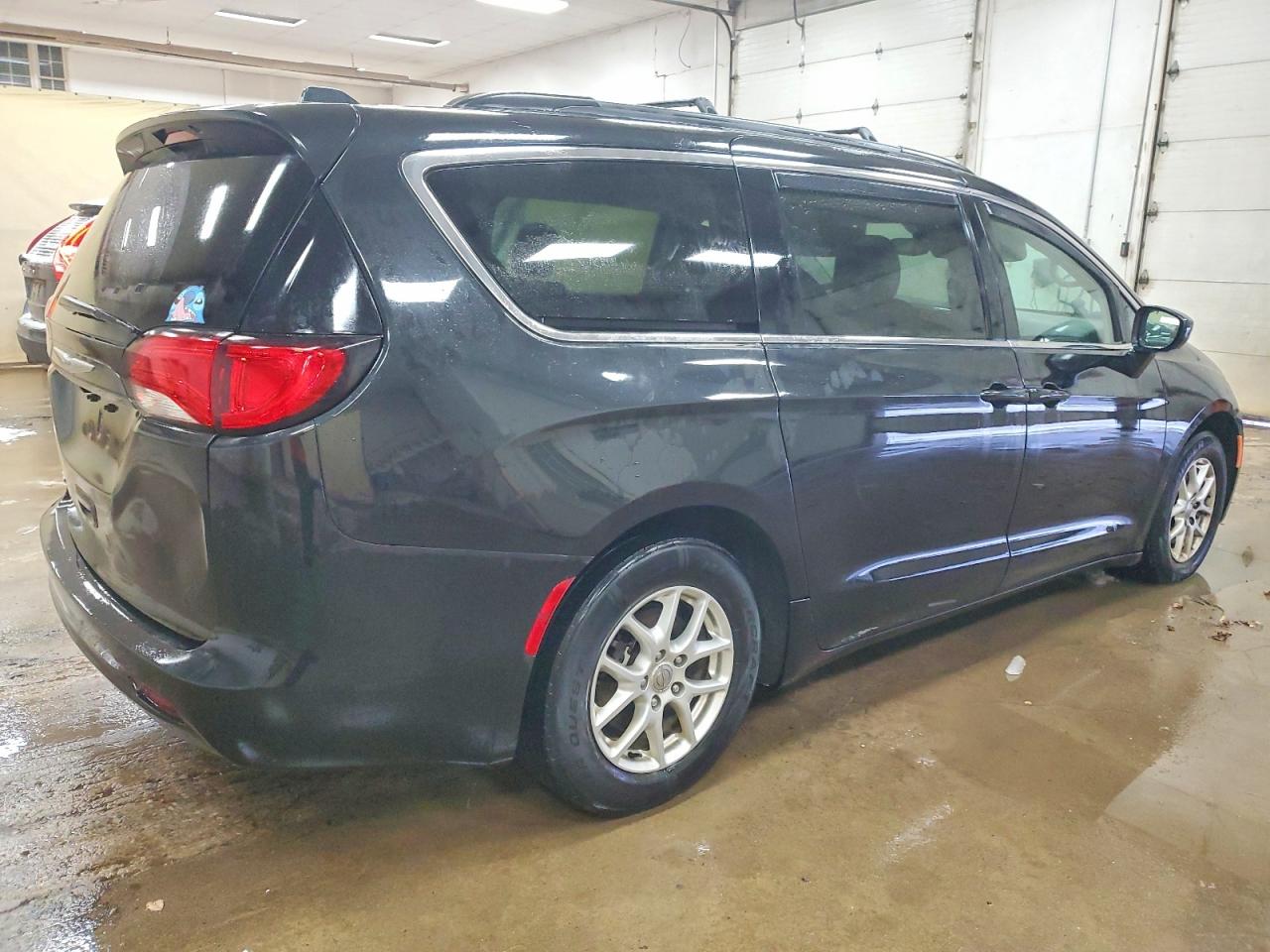 2020 Chrysler Minivan VIN 2C4RC1DG7LR265231 photo 3