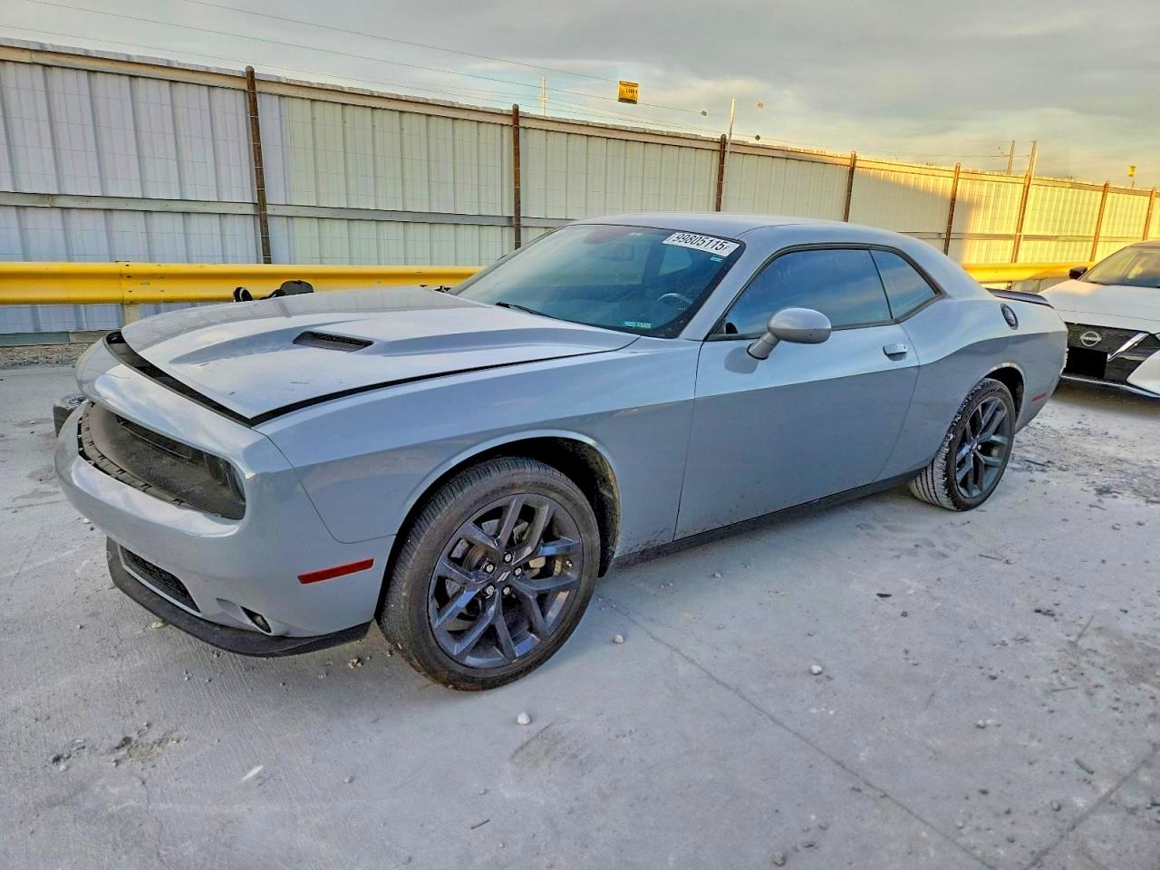 2022 Dodge Challenger VIN 2C3CDZAG7NH155623 photo 1