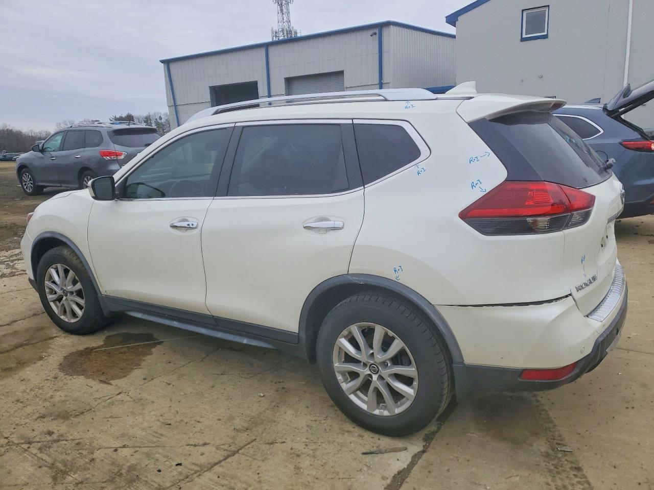 2020 NISS Rogue VIN JN8AT2MT6LW017029 photo 2