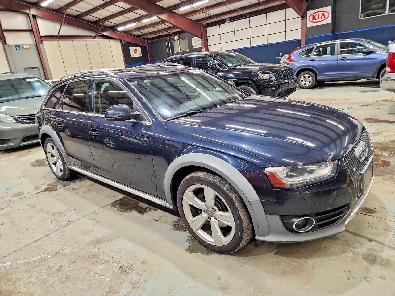 2016 Audi A4 VIN WA1UFAFL1GA015189 photo 4