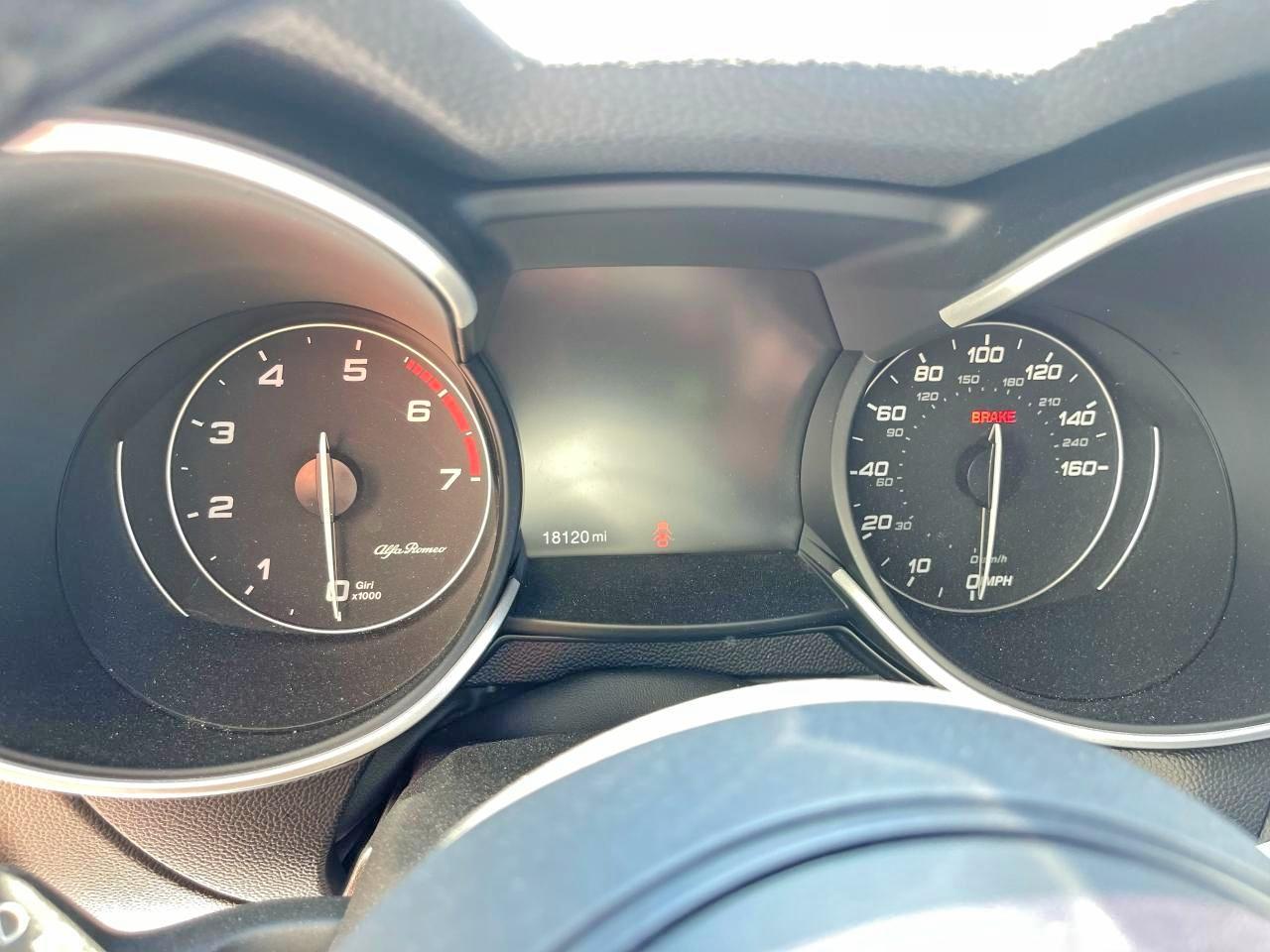 2022 Alfa Stelvio VIN ZASPAJAN5N7D28208 photo 9