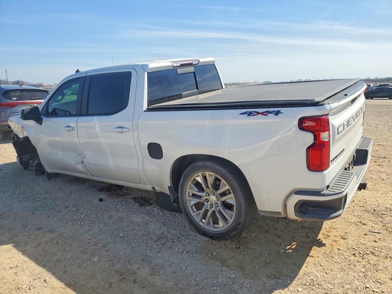 2019 Chevrolet All models VIN 3GCUYEED2KG245691 photo 2