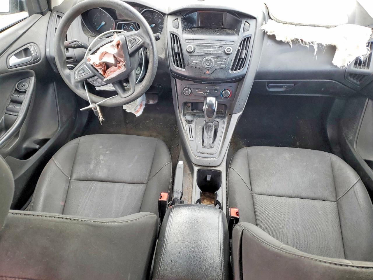 2018 Ford Focus VIN 1FADP3F23JL206071 photo 8