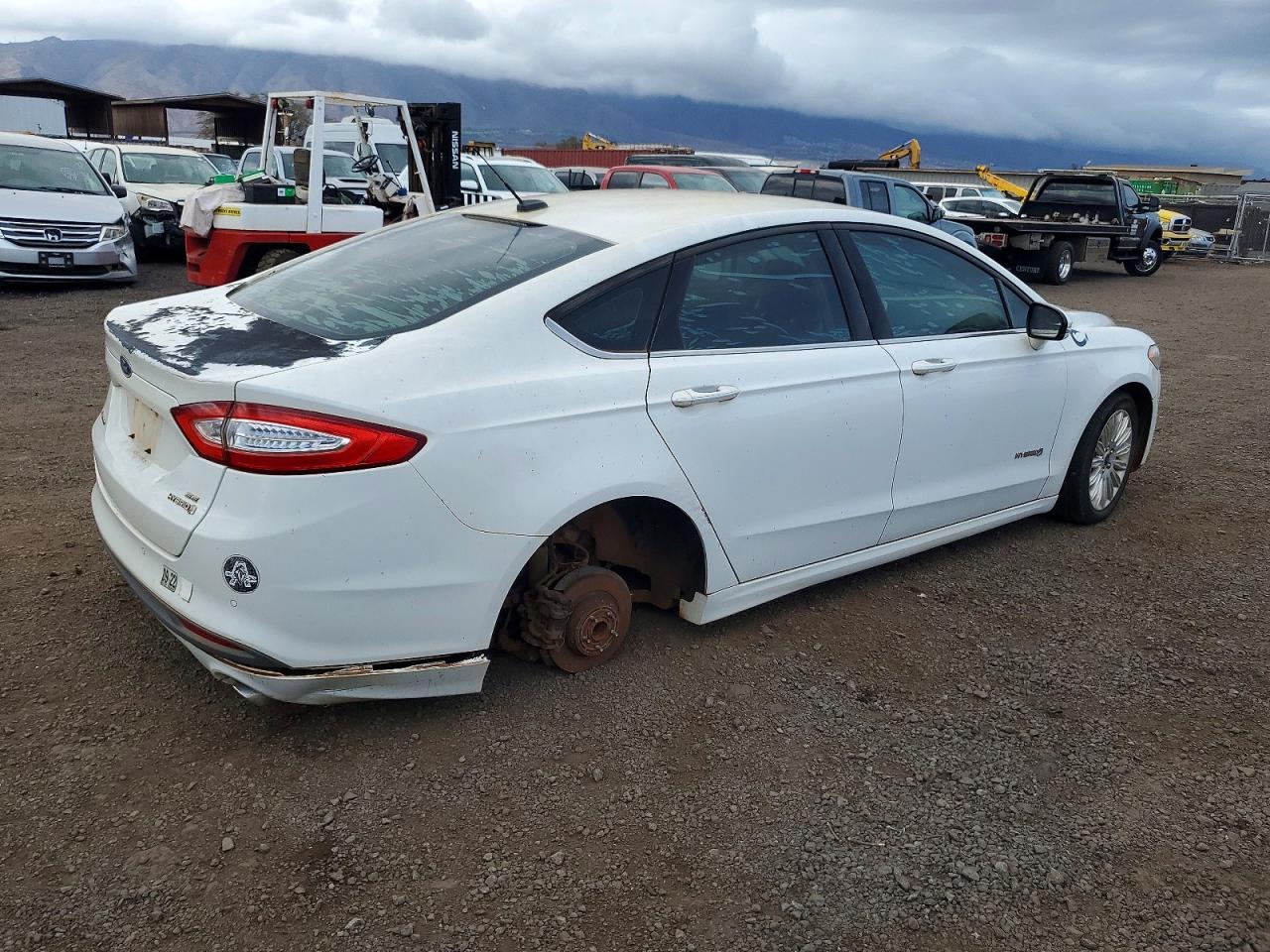 2014 Ford Fusion VIN 3FA6P0LU4ER276067 photo 3