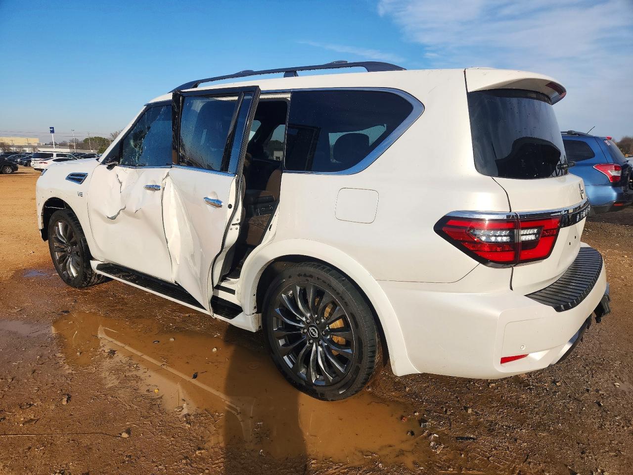 2022 NISSAN Armada VIN JN8AY2DA5N9392556 photo 2