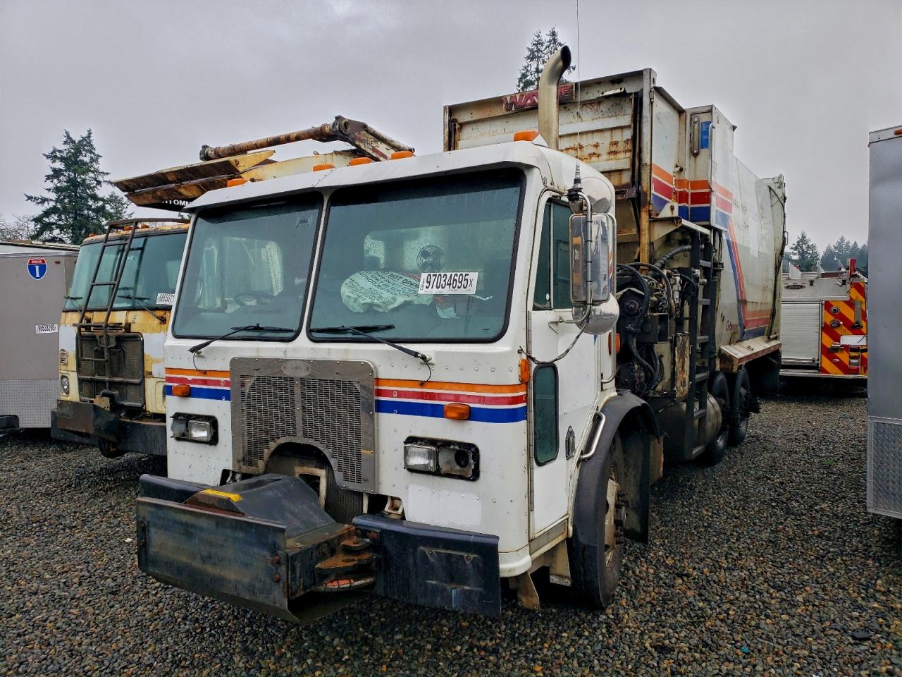 2006 PETERBILT All models VIN 1NPZLD9X46D716710 photo 2