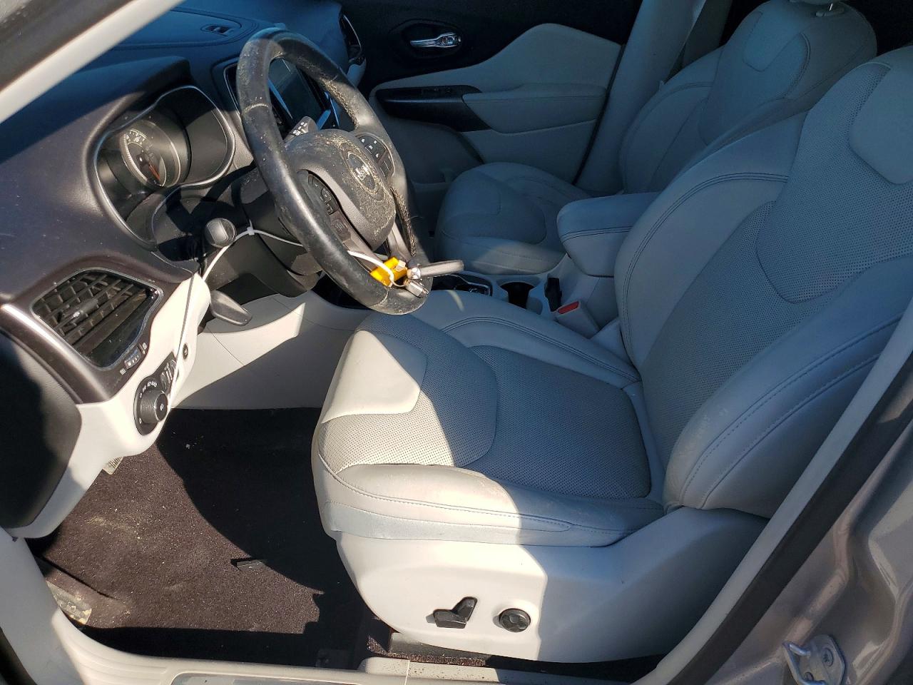 2019 Jeep Grand cher VIN 1C4PJLDB8KD123243 photo 7
