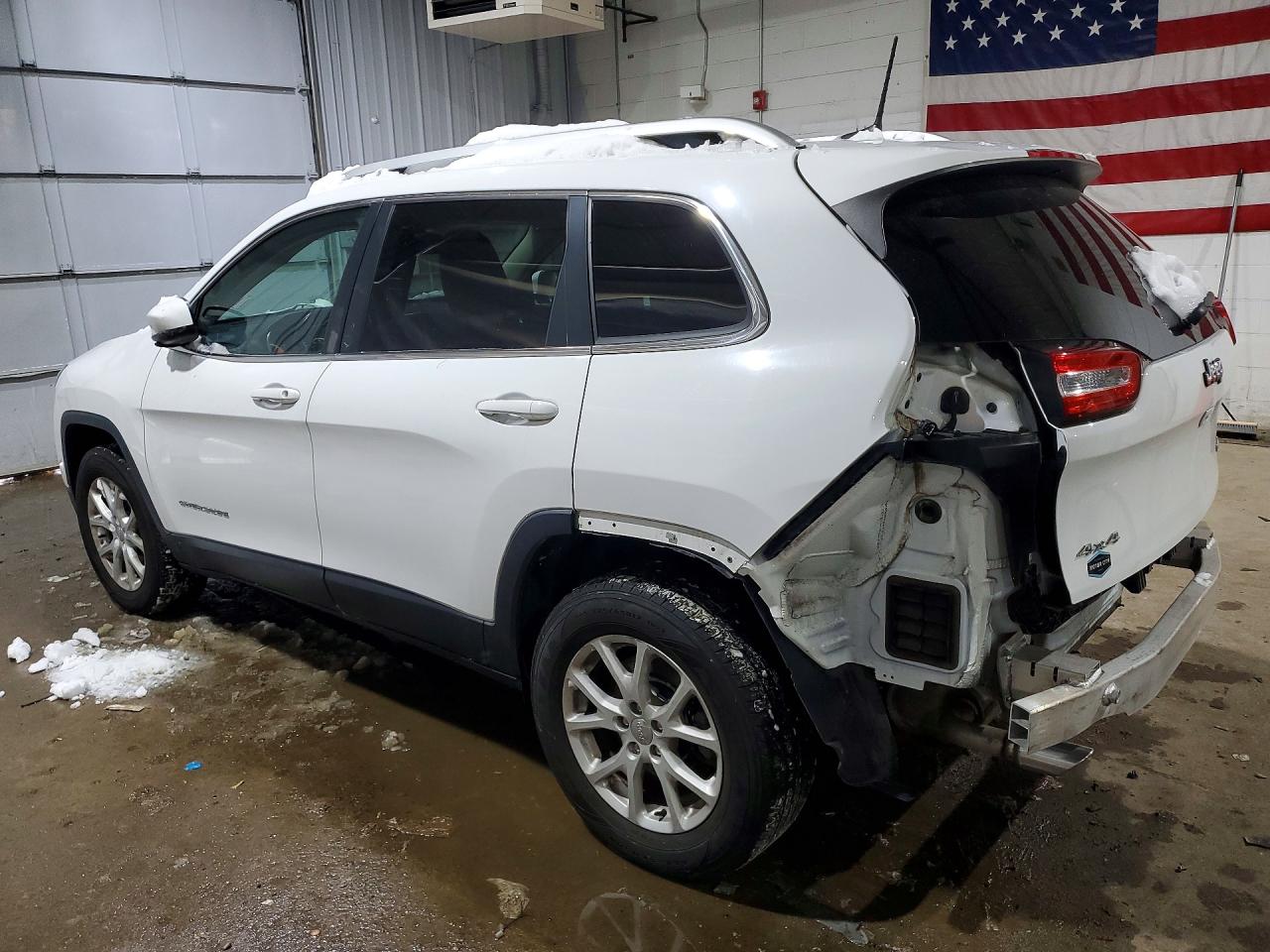2017 Jeep Grand cher VIN 1C4PJMCB0HW588748 photo 2