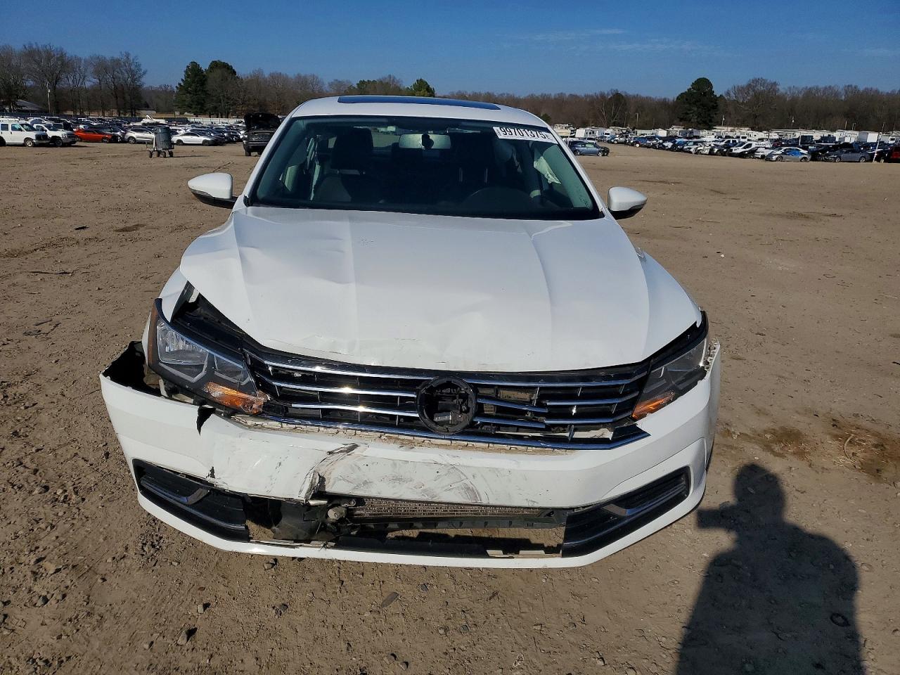 2019 Volkswagen Passat VIN 1VWLA7A32KC008787 photo 5