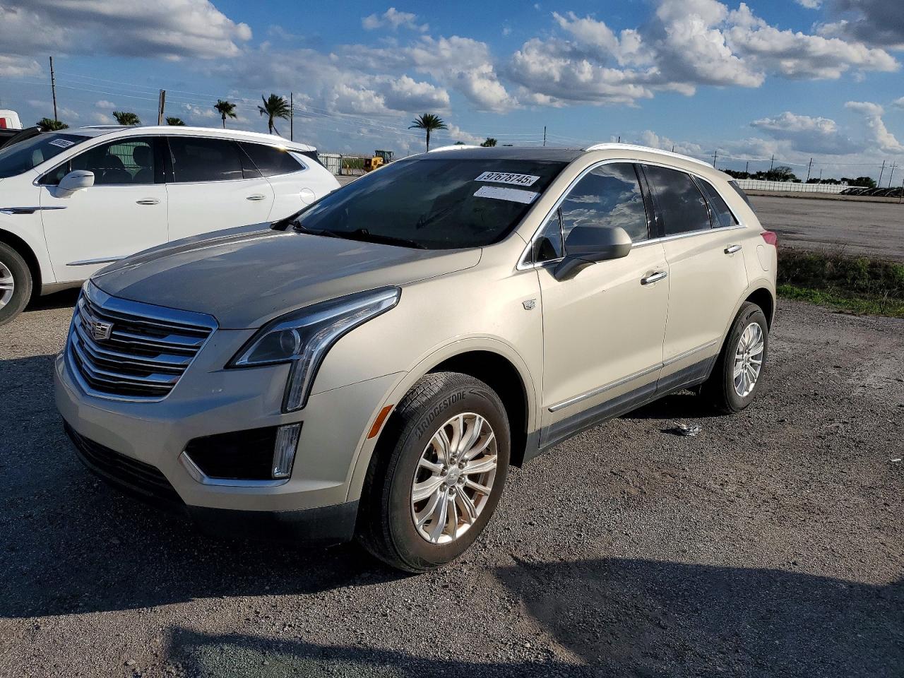 2017 Cadillac Xt5 VIN 1GYKNARS4HZ176328 photo 1