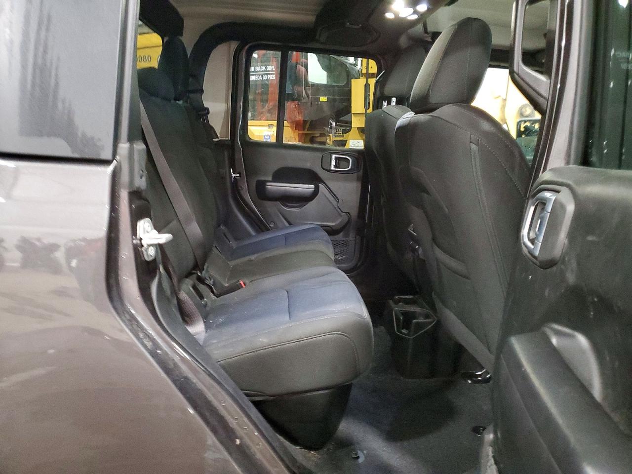 2021 Jeep Gladiator VIN 1C6JJTAGXML619635 photo 10
