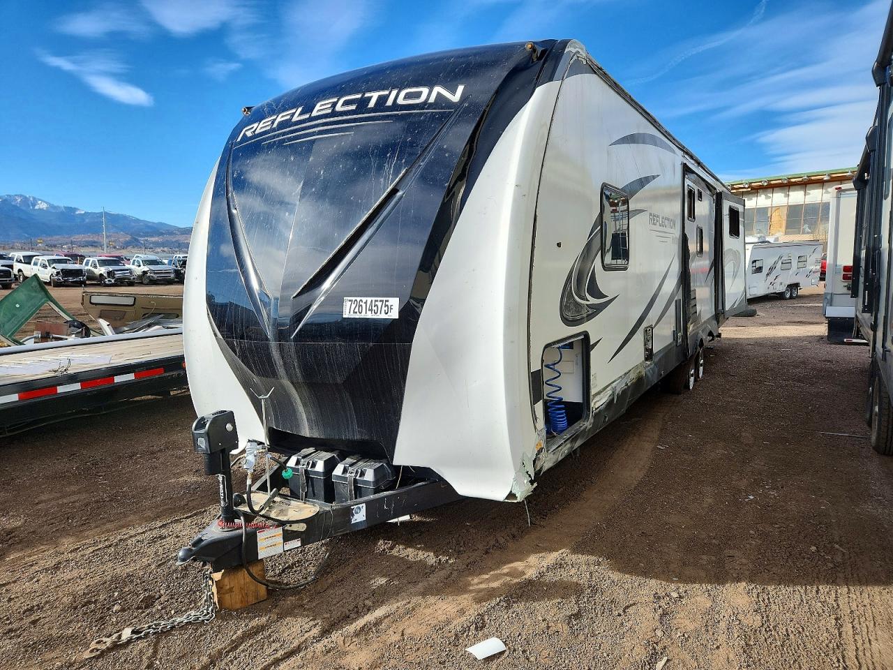 2021 GRAND Reflection VIN 573TR3720M3331475 photo 2