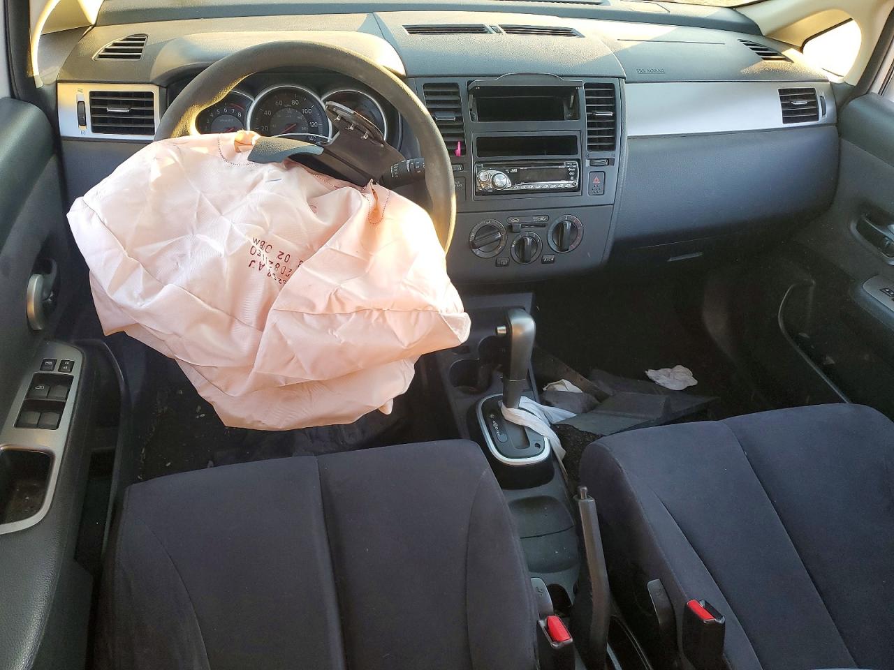 2008 Niss Versa VIN 3N1BC13E98L431967 photo 8