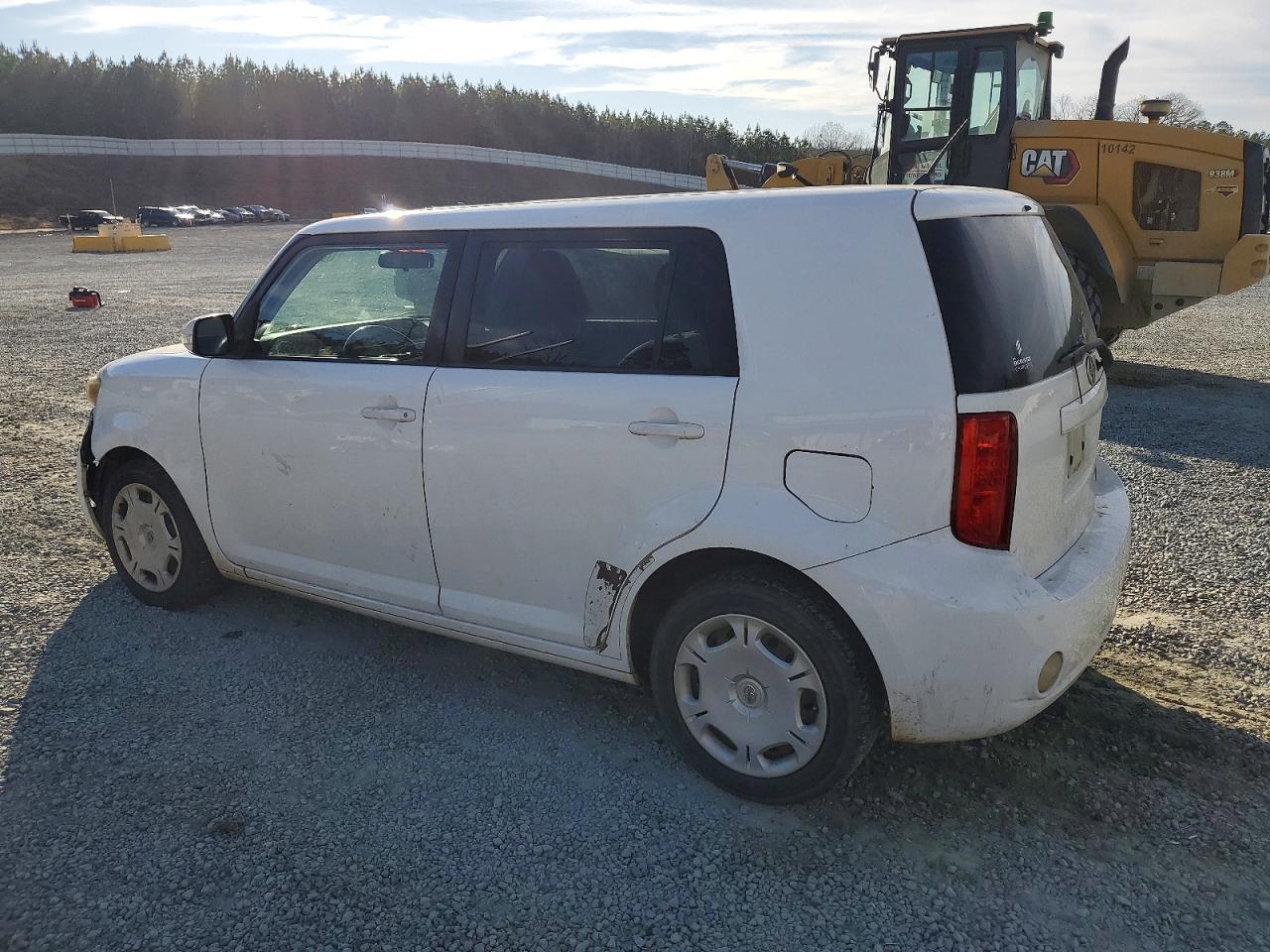 2009 Toyota Scion VIN JTLKE50E291066029 photo 2