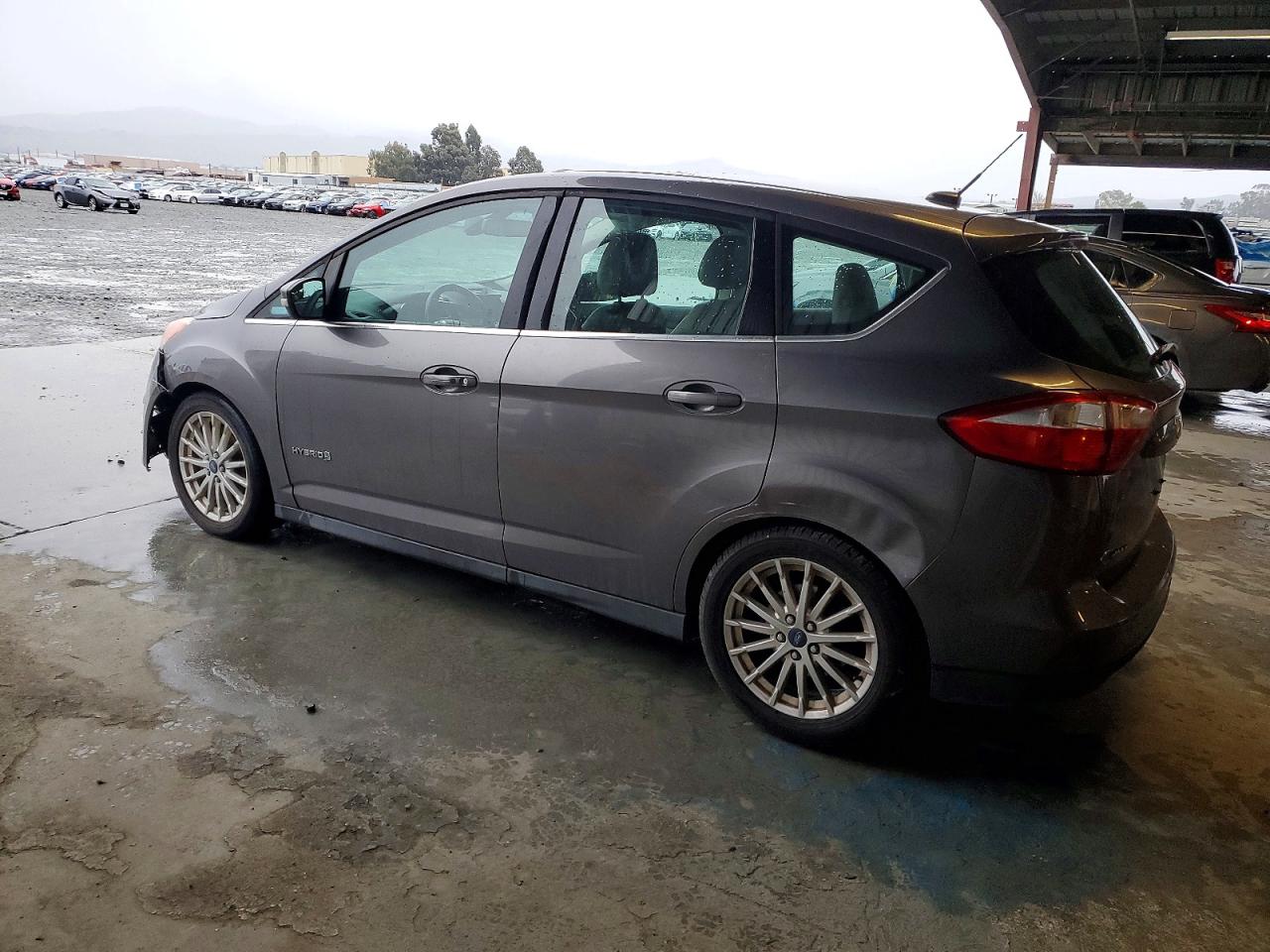 2013 Ford Cmax VIN 1FADP5BU7DL548825 photo 2